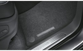 Porsche Cayenne Carpeted Floor Mats