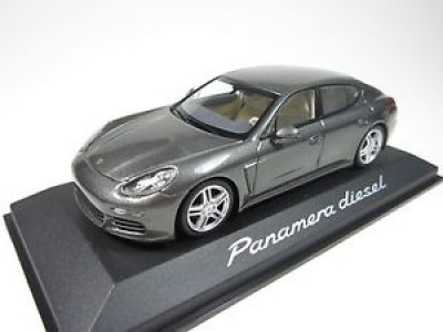 Porsche Model Car Panamera 4S 2nd Generation - Dark Silver