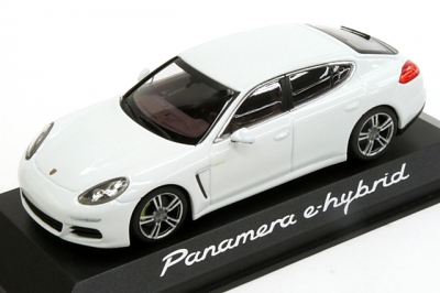 Porsche Model Car Panamera 2nd Generation - White